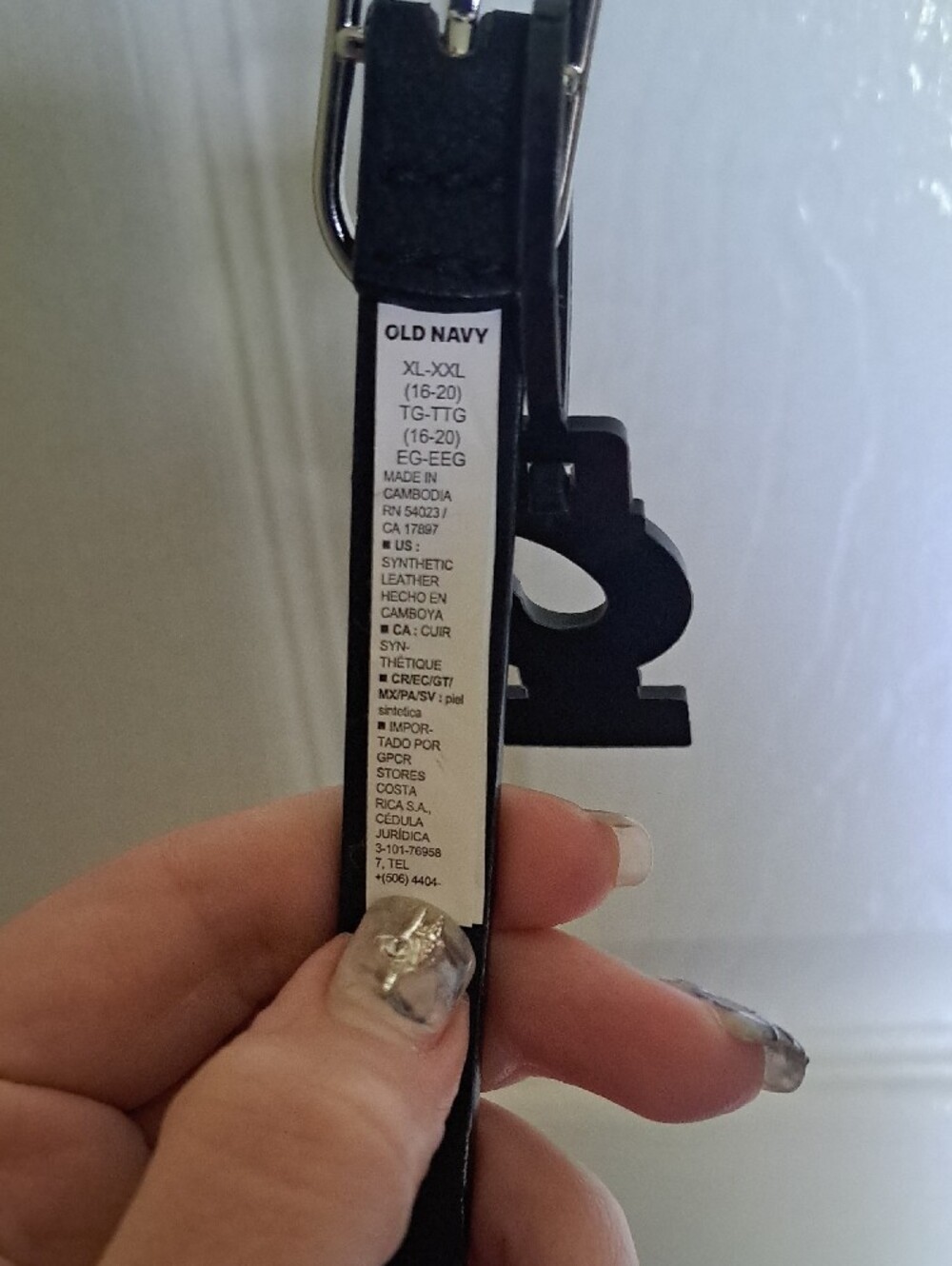 Old Navy Black Slim Leather Belt with Silver Buckle - Picture 2 of 4
